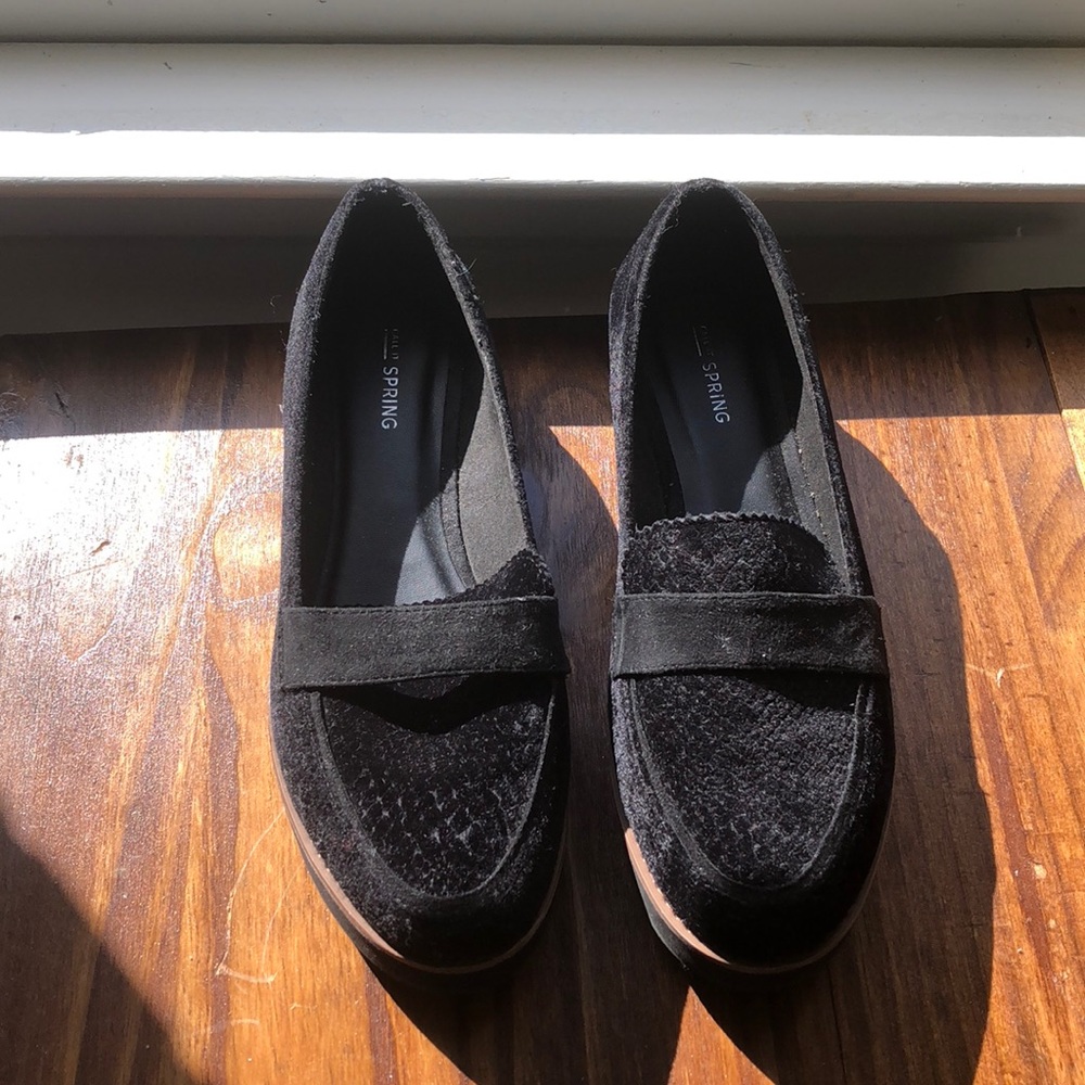 Black Shoes